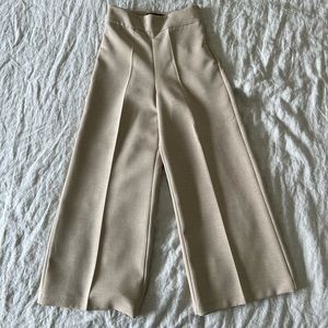 Zara XS cream/oat color culottes